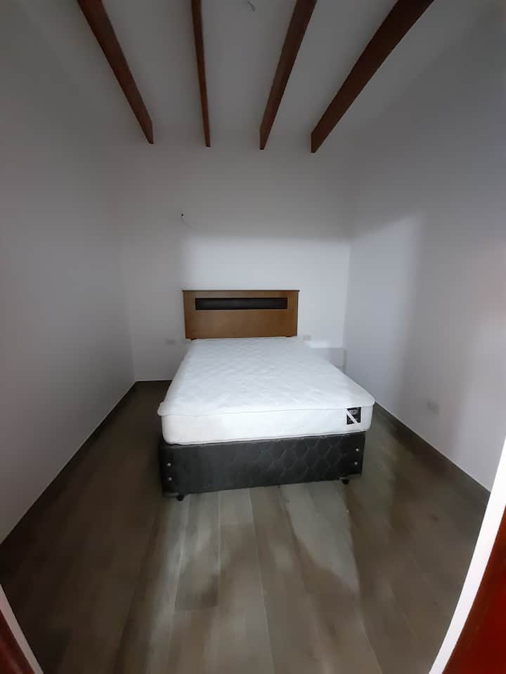 غرفة النوم 1