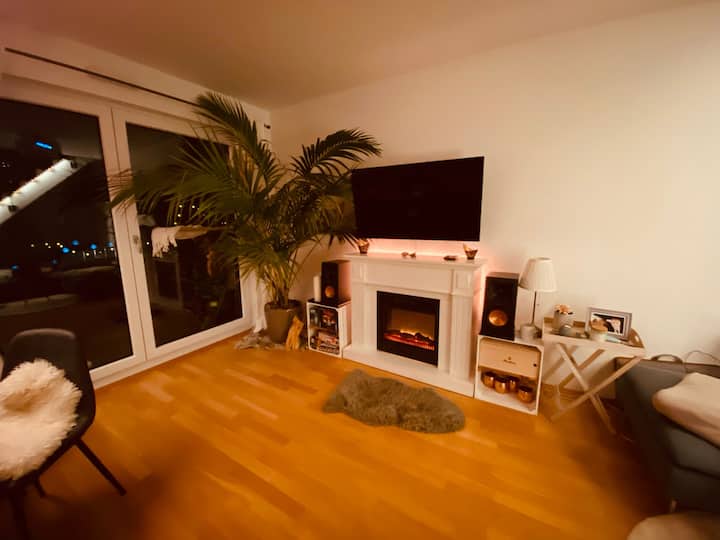 Wunderschönes Zimmer + Dachterrasse & Whirlpool - Munich