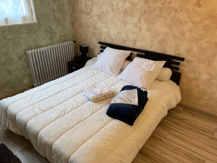 საძინებელი 2