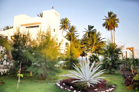 Imóvel de sucesso: Seaside house - 6 bedrooms, Jacuzzi, 2500 private em Pitimbu