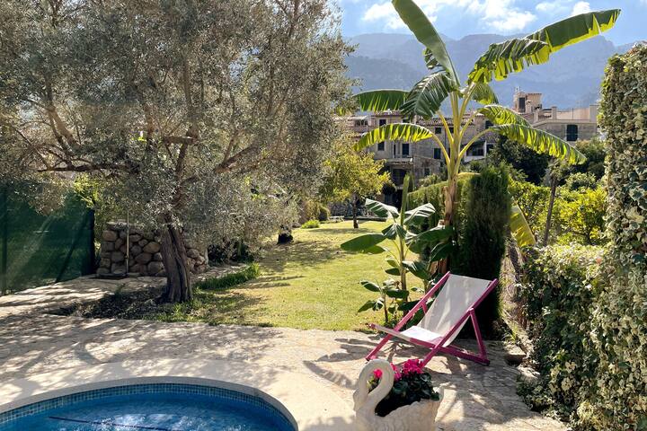 Lovely villa with a salty & private swimming pool gallery image 3