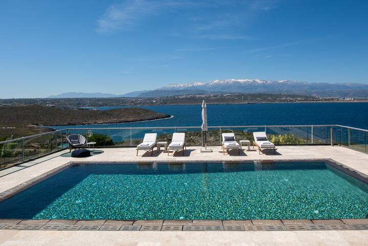 SeaCrete Villa 1–Book the dream*Limited-Time Offer