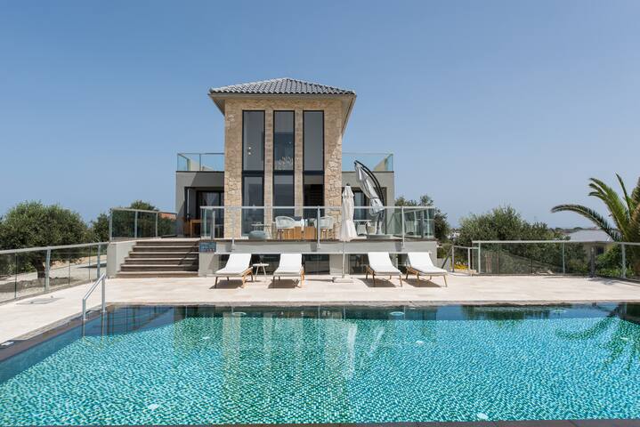 SeaCrete Villa 1–Book the dream*Limited-Time Offer gallery image 2