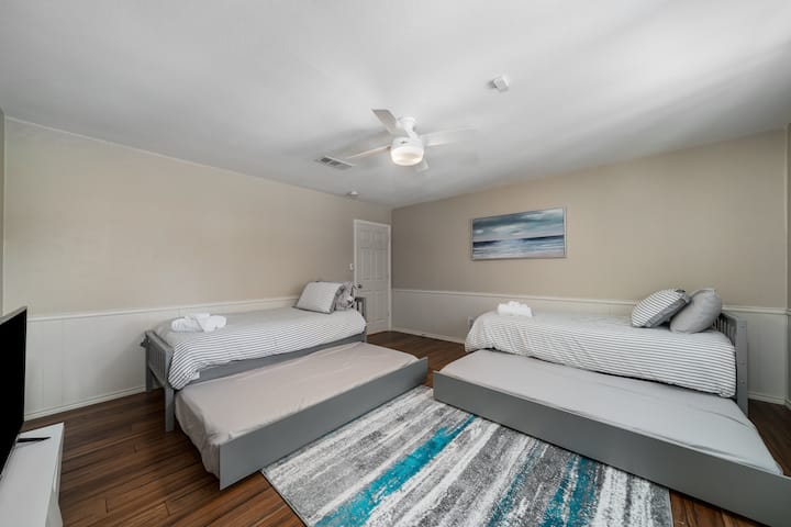 Dhomë me rrota me 4 krevate dopio