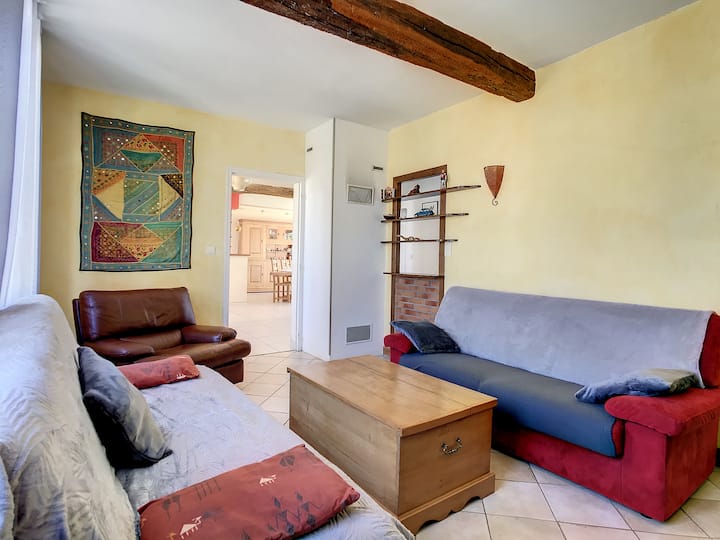 Maison Traditionnelle, Spacieuse Et Calme - Aube