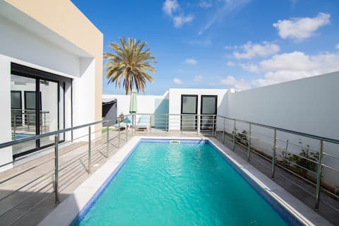 Villa Djerba with swimming pool not overlooked
