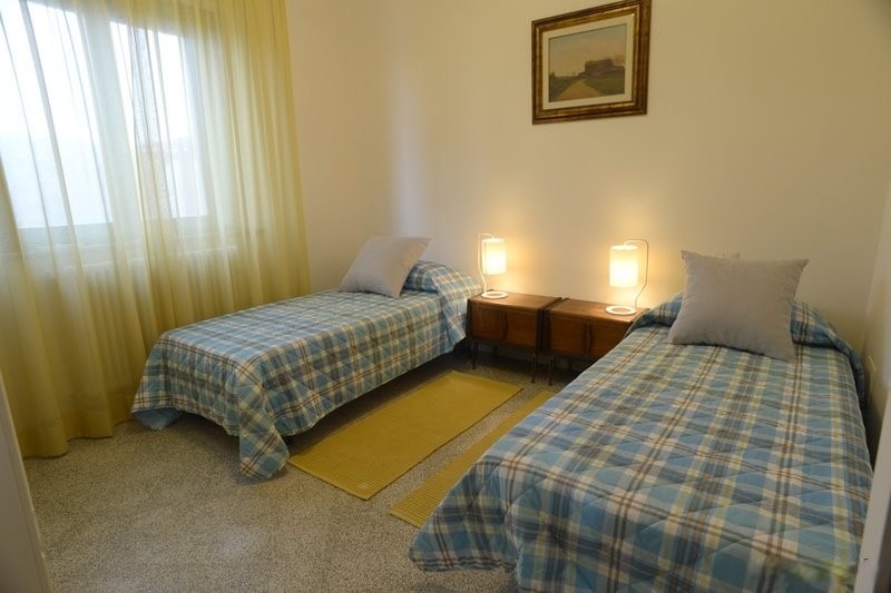 Dormitorio de abajo La Bellavista, con fácil acceso para sillas de ruedas