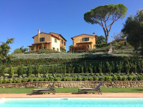 TUSCANY BUTTERFLY - Privacy, pool, amazing views