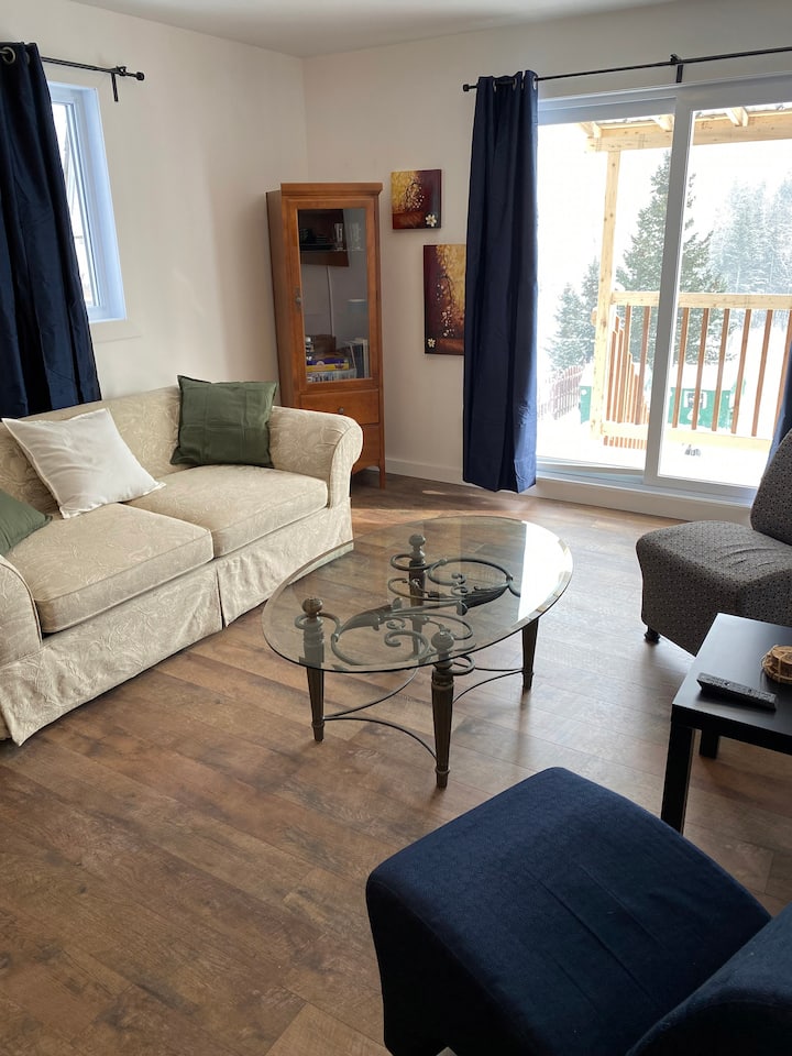 Appartement  Pouvant Héberger 6 Pers,2 Chambres - Saguenay