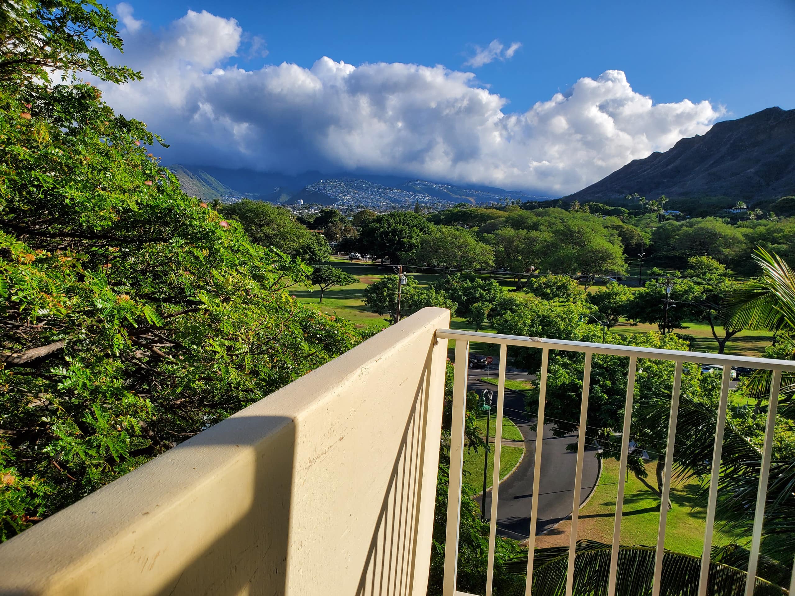 Condo in Honolulu · ★4.77 · Studio · 1 bed · 1 bath - Image 13