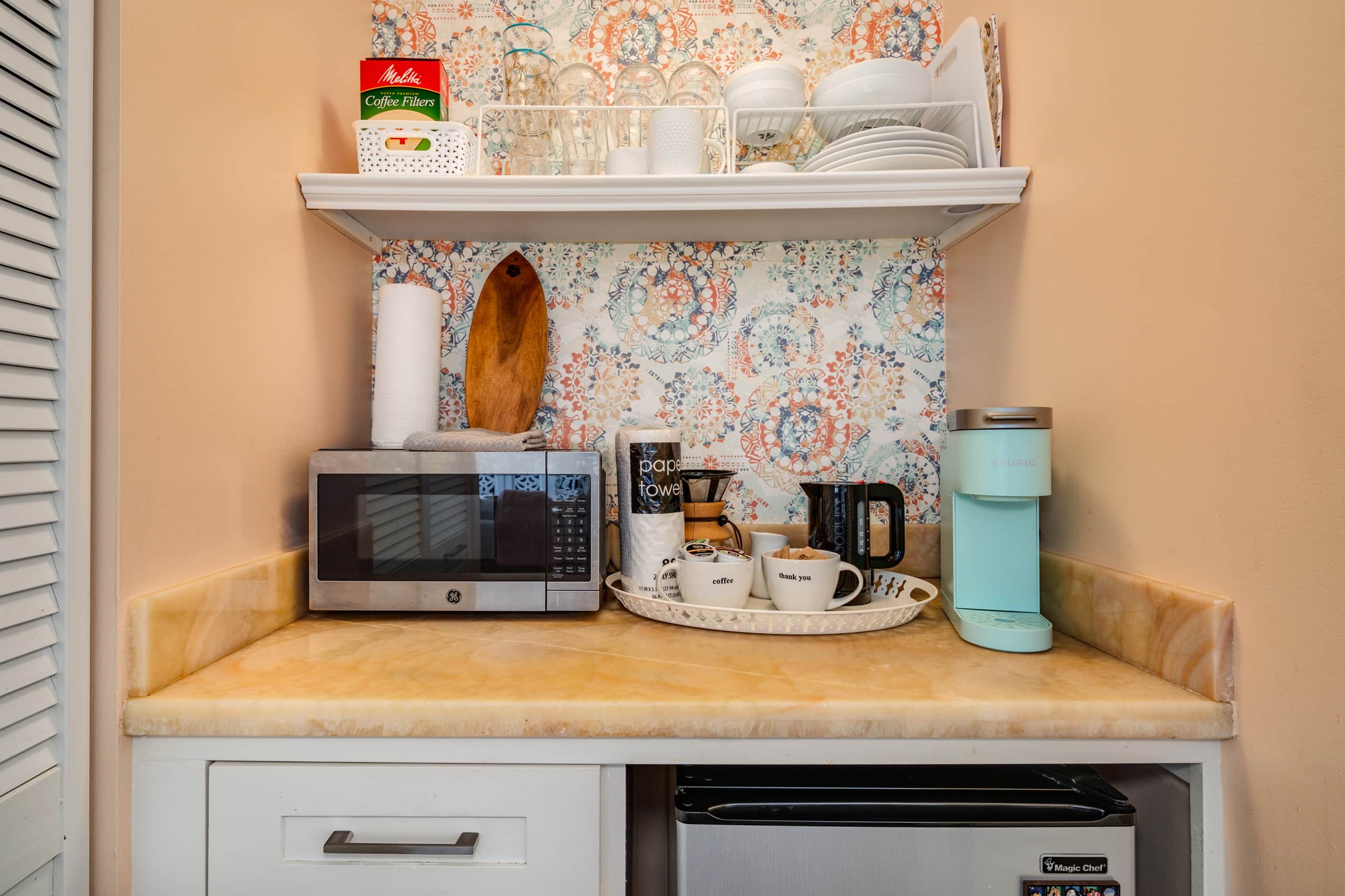 Condo in Honolulu · ★4.77 · Studio · 1 bed · 1 bath - Image 10