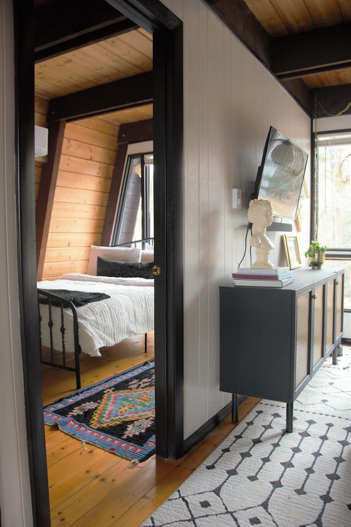 Bedroom 2 - dresser included