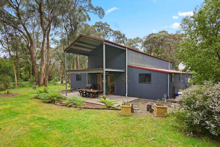 Otway bush barn retreat on 3 acres – pet friendly