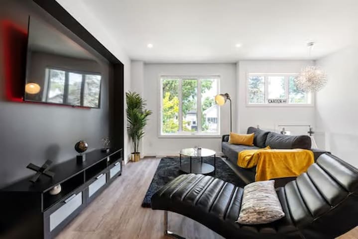 Welcome to Carter Villa! Luxury 2bed 1Bath Home