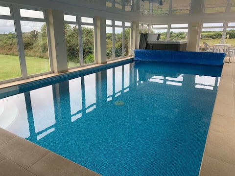 Cosy studio annexe - exclusive indoor pool/hot tub