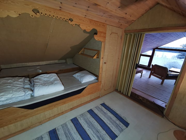 เตียงนอนกว้าง 105 ซม.