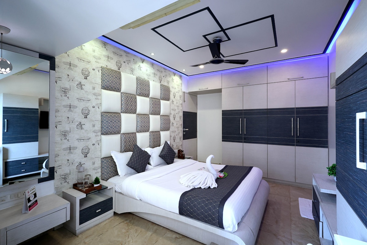 View of Embassy Suite (2 BHK) Near USA Consulate - Serviced apartments for Rent ...