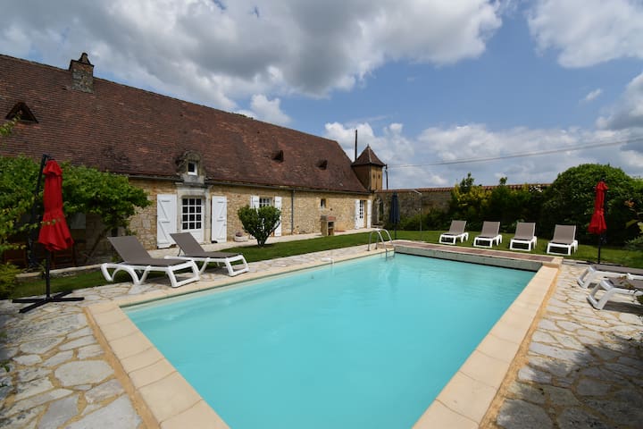 Sabine Et Mélanie managed Airbnb listing 2