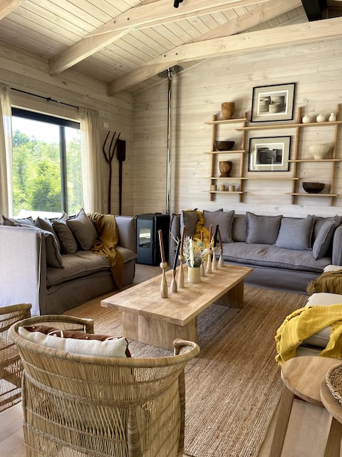 Pehuen Shelter 12 guests, with a water tank and Starlink