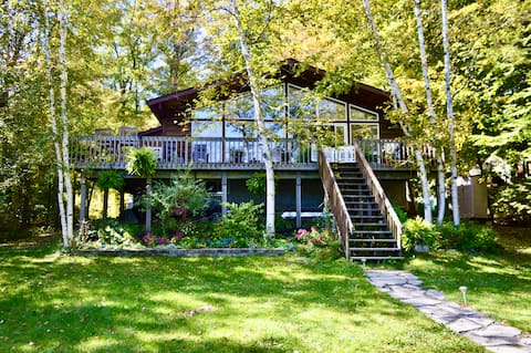 Gorgeous Sandy Waterfront w/Hot Tub and Sauna