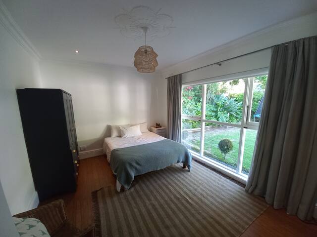 Cheerful family holiday home with pool (+inverter) gallery image 4