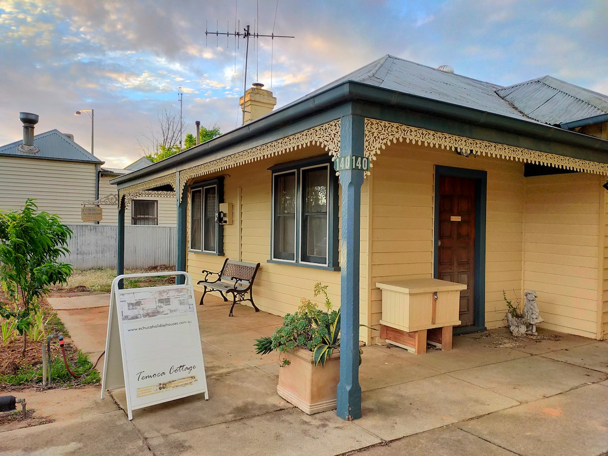 Temoca Cottage Echuca. Central Location & Comfy Houses for Rent in
