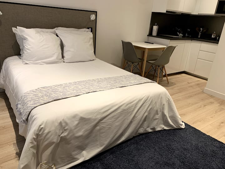 C8 Mini Studio Design 175blo-paris Convention - Neuilly-sur-Seine