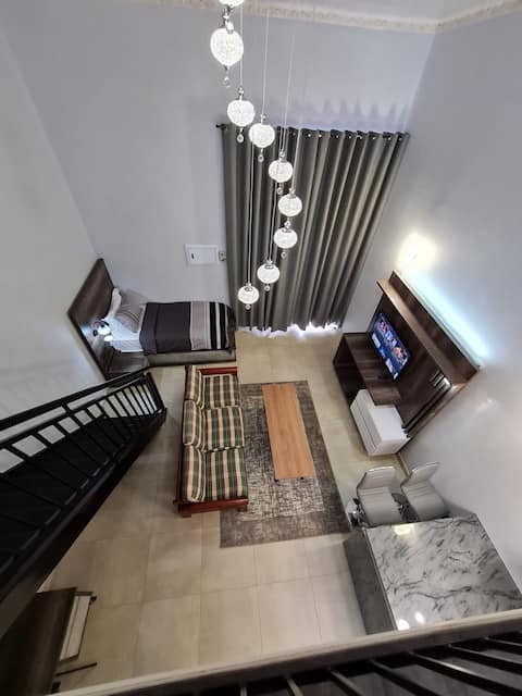 7A - Solar Powered Lovely Executive  Loft
