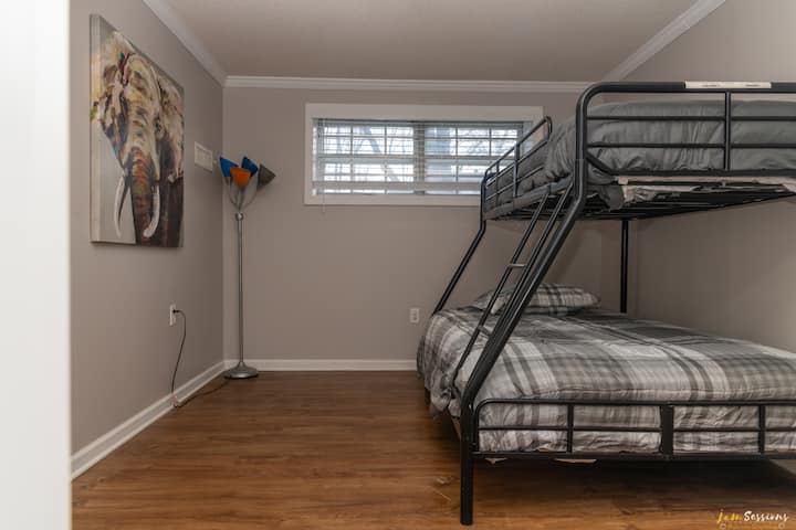 Dhoma E gjumit E katert 