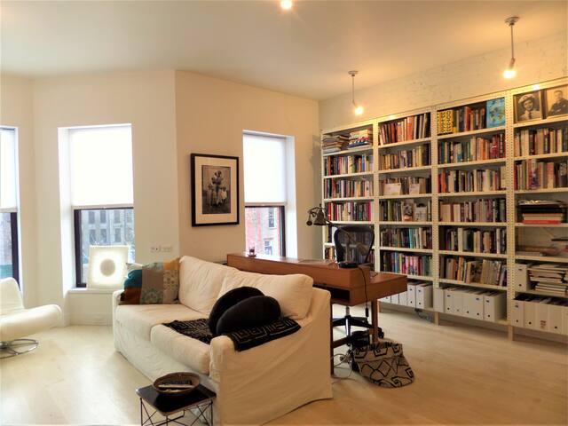 Beautiful, Stylish Brooklyn Brownstone Duplex gallery image 3