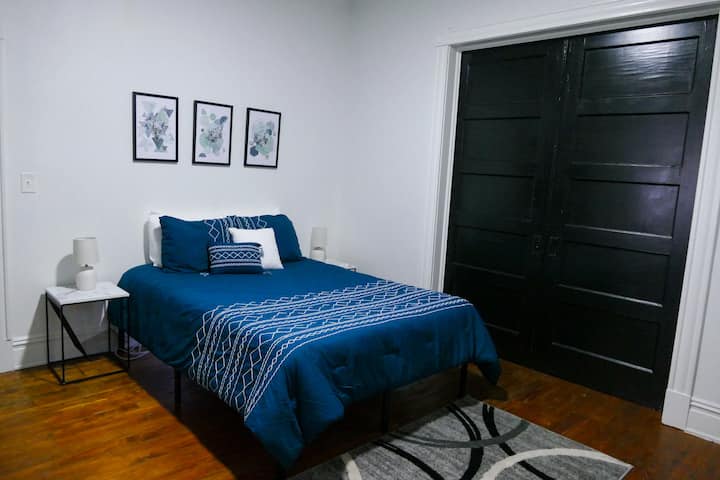 Dormitorio del medio