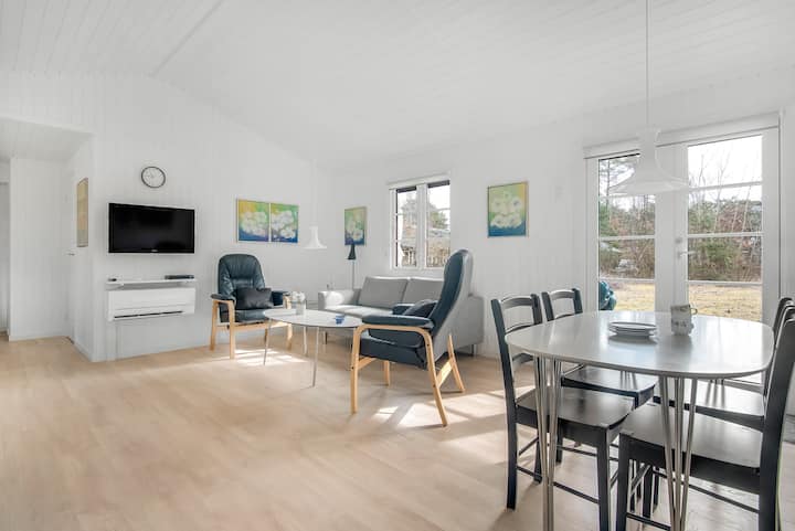 Feriehus Tæt På Sandstrand - Bornholm