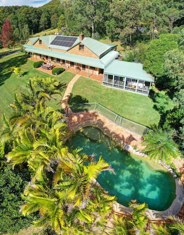 Idyllic Farmhouse, 15 mins from Boomerang Beach