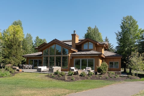 Sun Valley Mountain Retreat on Golf Course