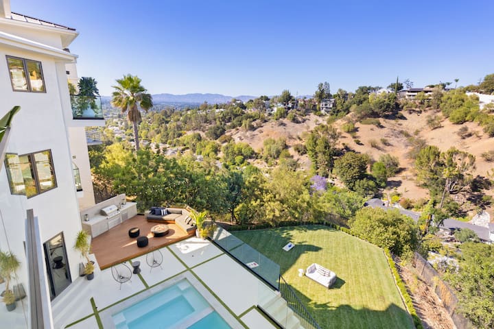 peaceful luxury retreat☁️pool+view+yard+studio+gym☁️ gallery image 2