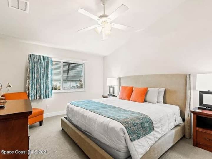 Брачен кревет (широк 150-179 см)