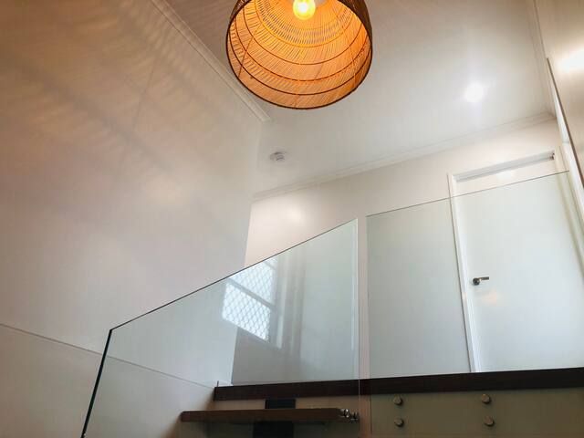 5-bedroom home by the beach gallery image 4