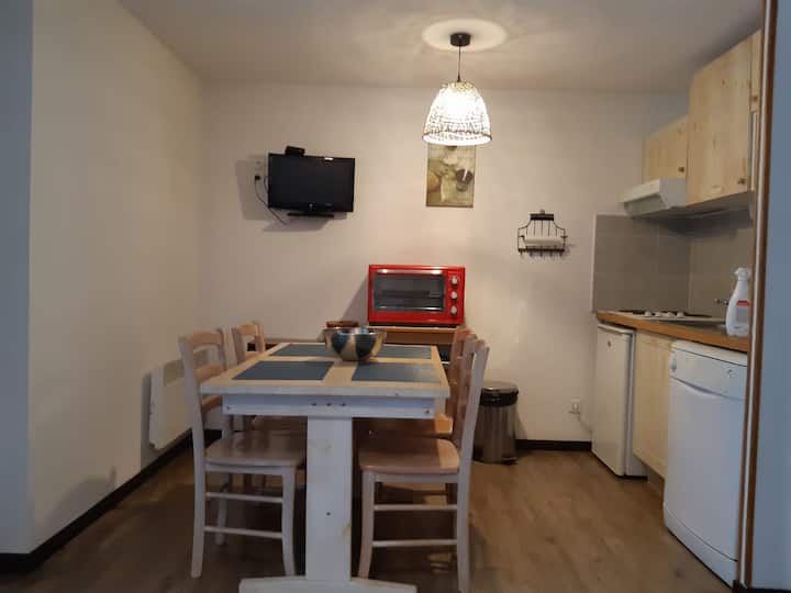 Bel Appartement Avec Piscine Pour 6 Personnes. - Luz-Saint-Sauveur