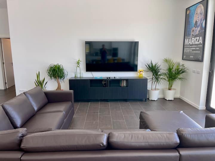 Casa Iroko: Modern Villa, Private Pool, Quiet Area - Foz do Arelho