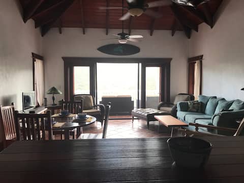 Top Airbnb: Water View, 2 King Primary Suites, pool, private in Coral Bay