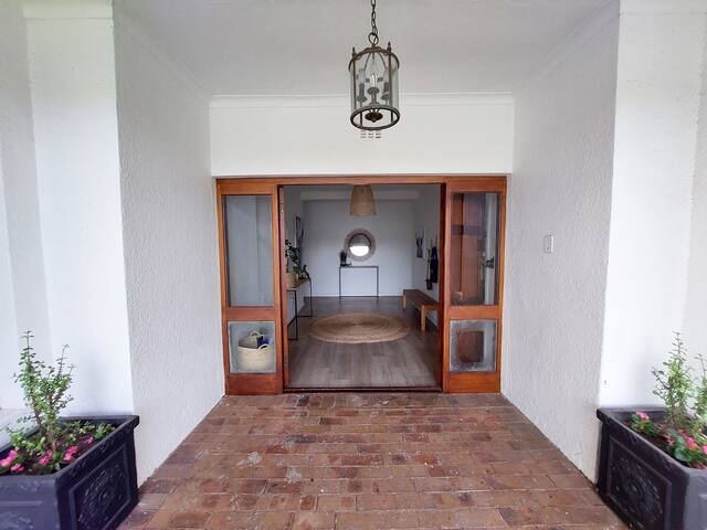 Cheerful family home with a separate cottage gallery image 5