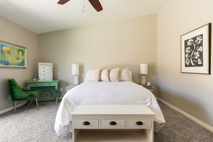 ห้องนอนใหญ่