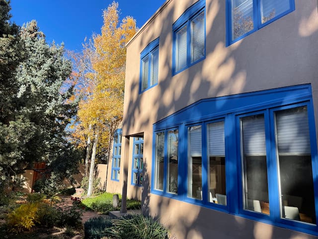 Spacious, Walkable Wash Park Residence