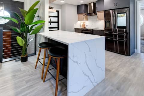 Luxury Smart Home in Quiet Neighborhood