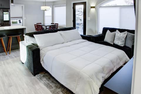 Top Airbnb: Luxury Smart Home in Quiet Neighborhood in Cedar City / Iron County