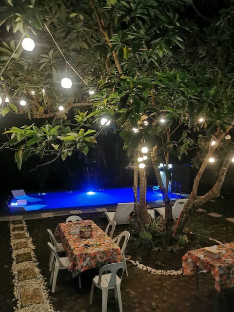 2 BR Private Glass House w/ Pool