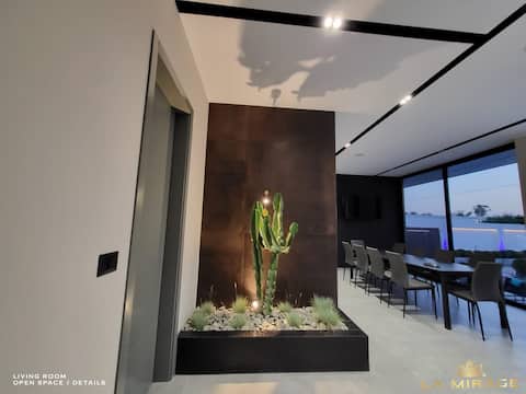 Top Airbnb: La Mirage Villa in Sukth