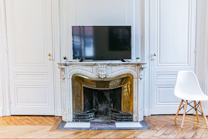 Bellecour Prestige – Cœur de Lyon gallery image 2