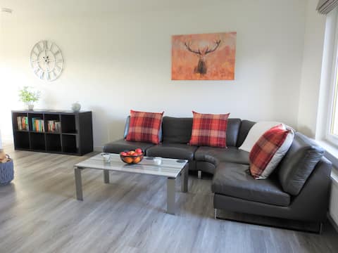 Successful Airbnb property: Cheerful end terraced family home in Dunfermline in Dunfermline