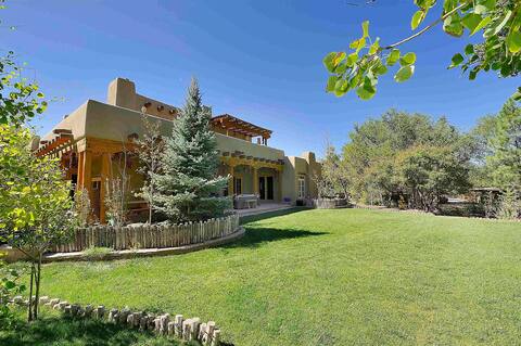 Green Acres Santa Fe 10 mins from plaza!